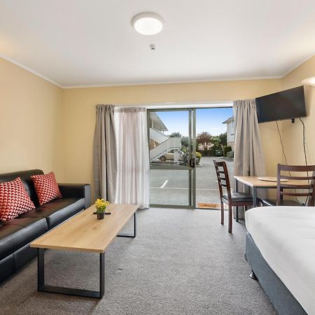 Fenton Court Motel Роторуа Екстериор снимка