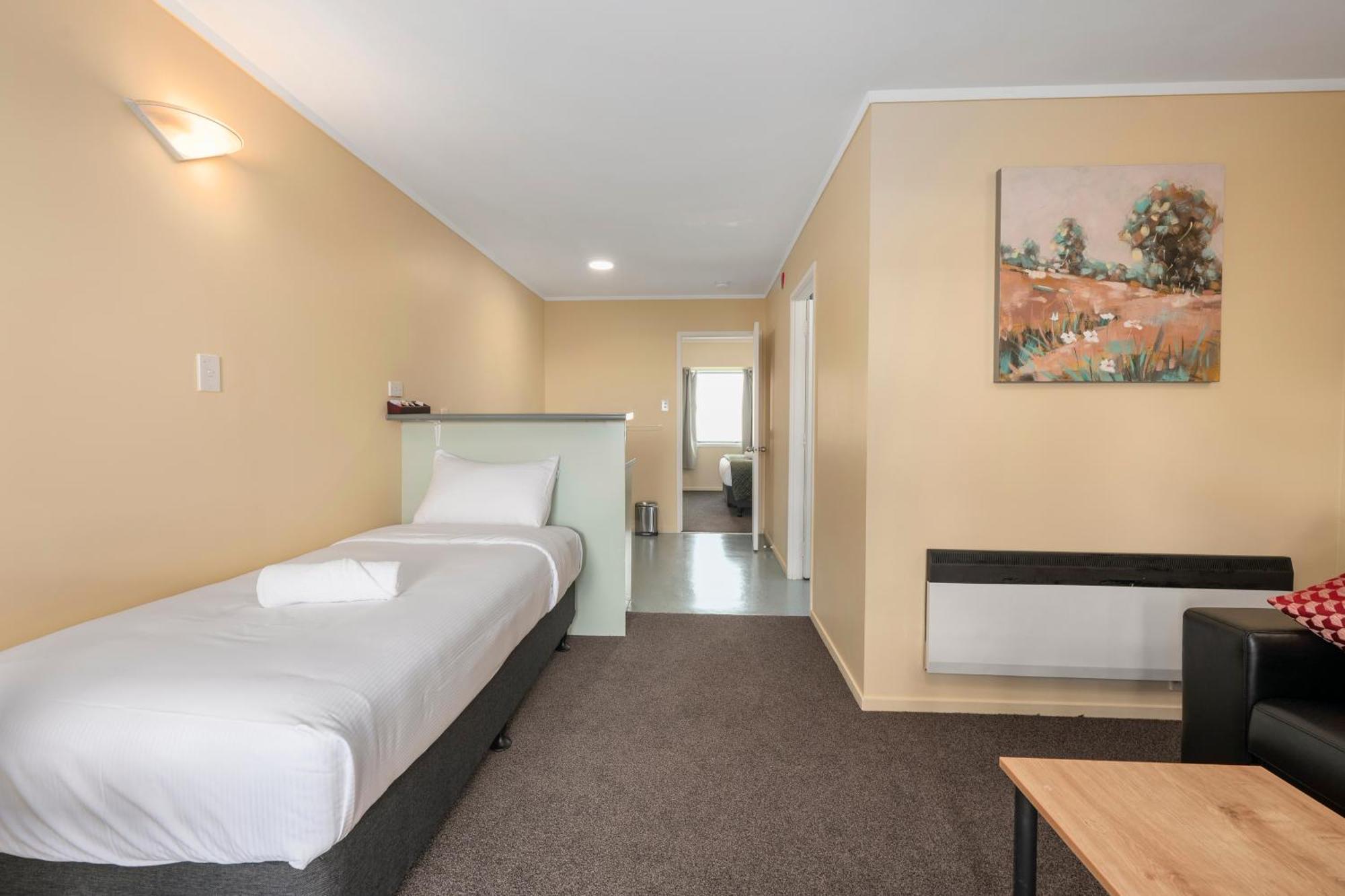 Fenton Court Motel Роторуа Екстериор снимка