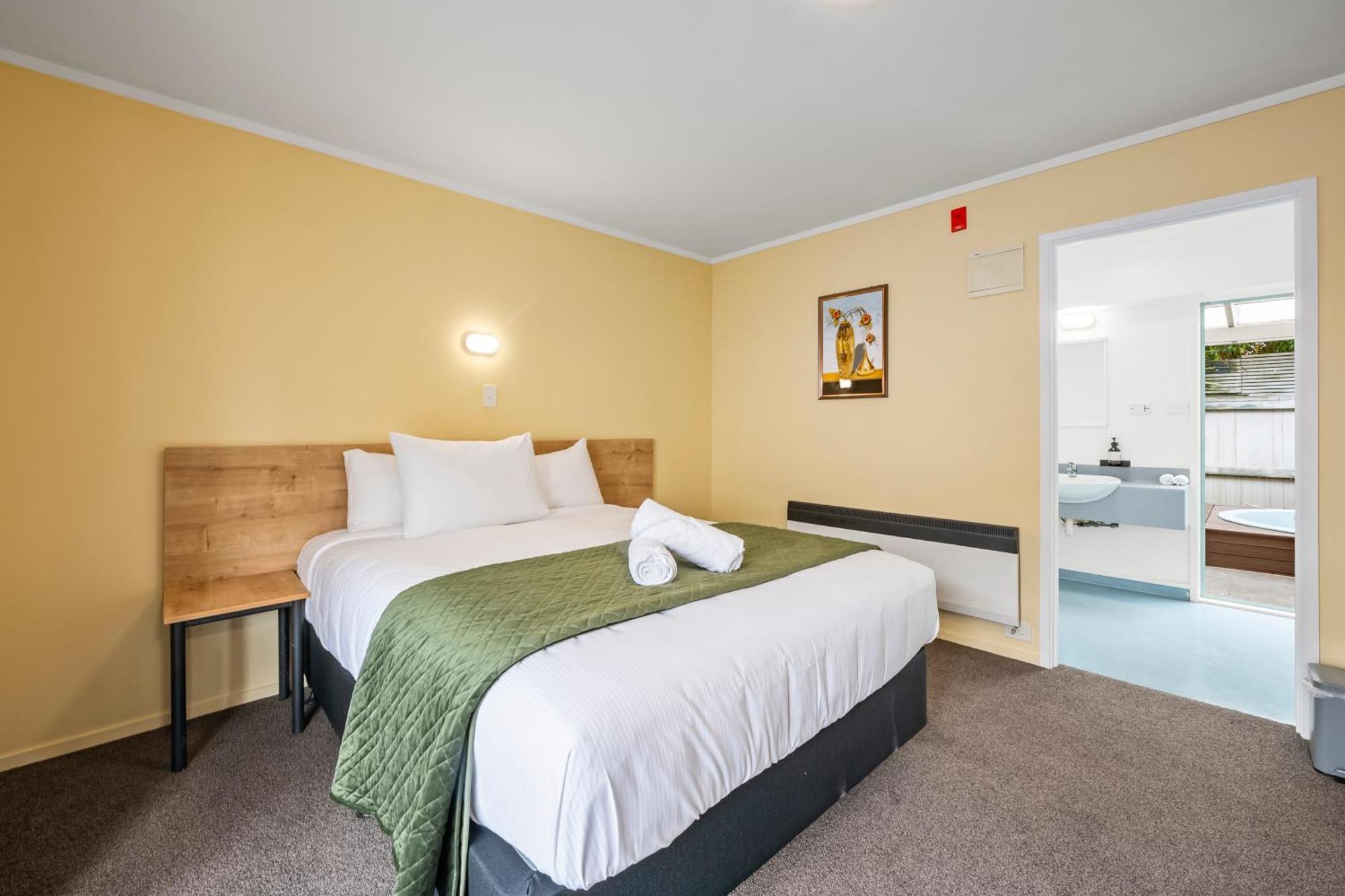 Fenton Court Motel Роторуа Екстериор снимка