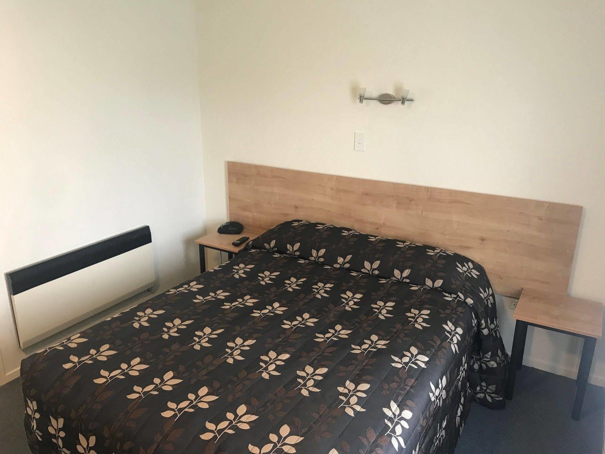 Fenton Court Motel Роторуа Екстериор снимка