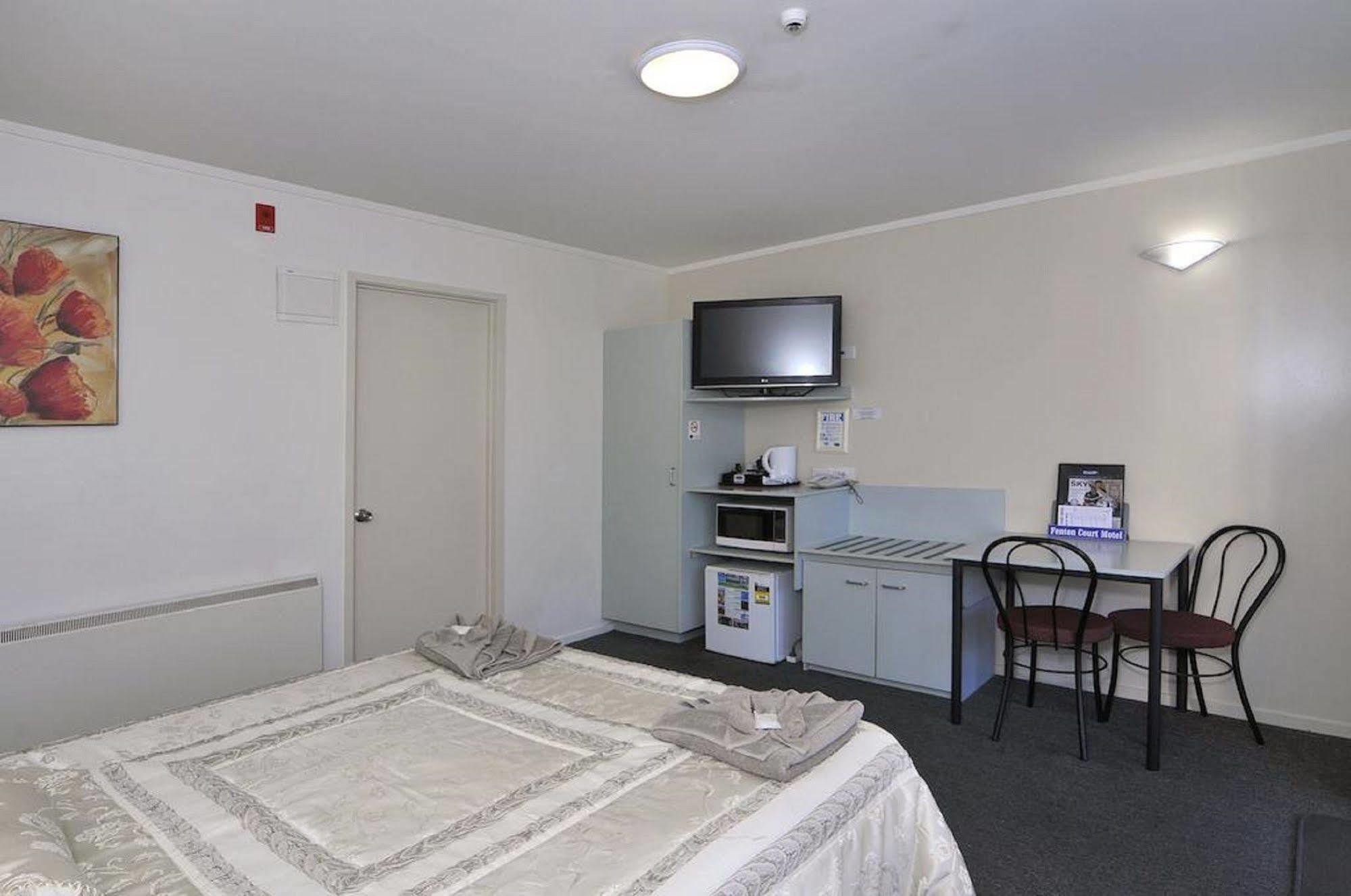Fenton Court Motel Роторуа Екстериор снимка